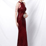 Paillettebesat havfrue-maxikjole med åben ryg