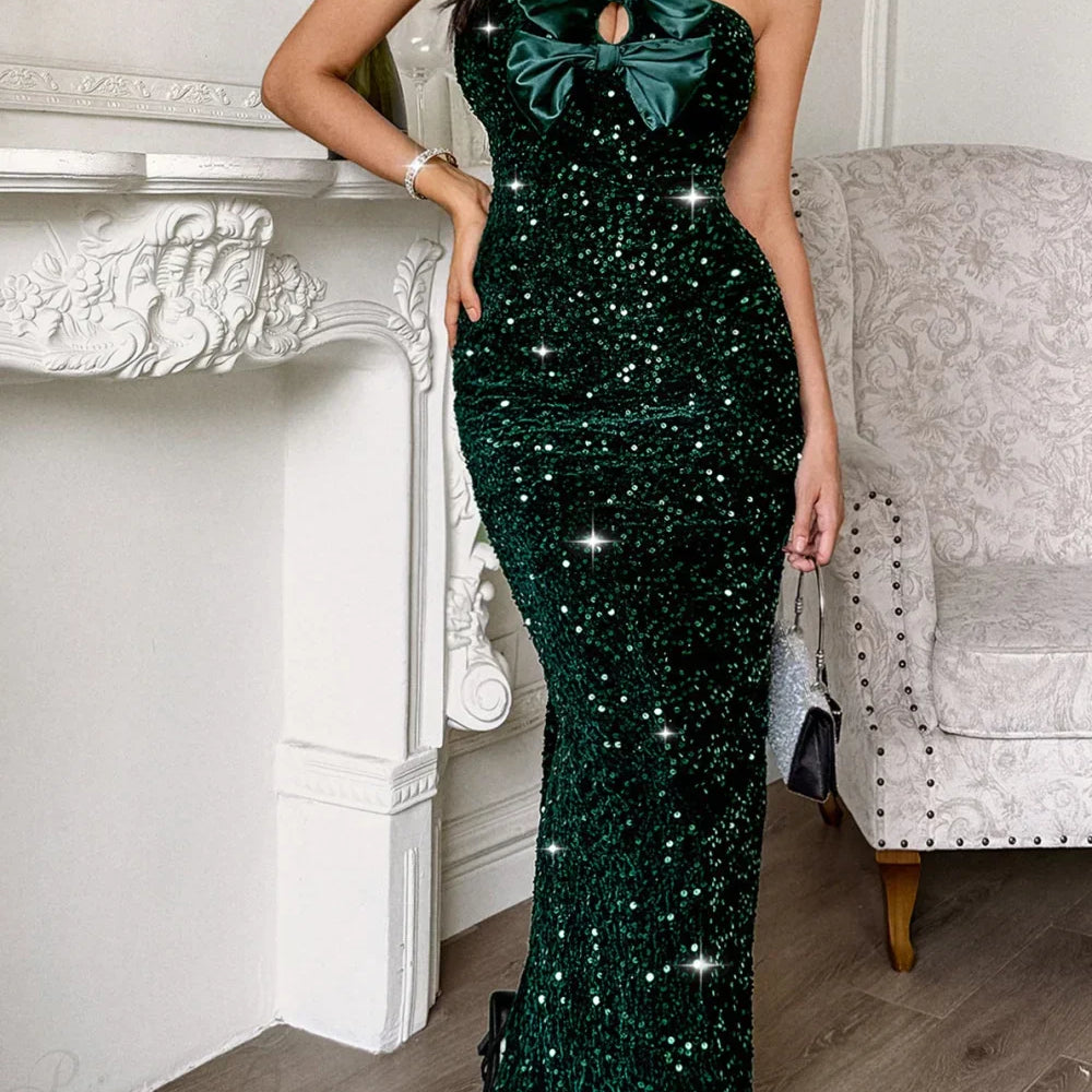 Elegant stropløs maxikjole til særlige lejligheder