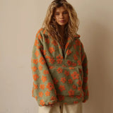 Løstsiddende sweatshirt med lynlås og trykt imiteret sherpapels