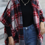 Kortærmet frakke med hætte i blødt, ternet stof