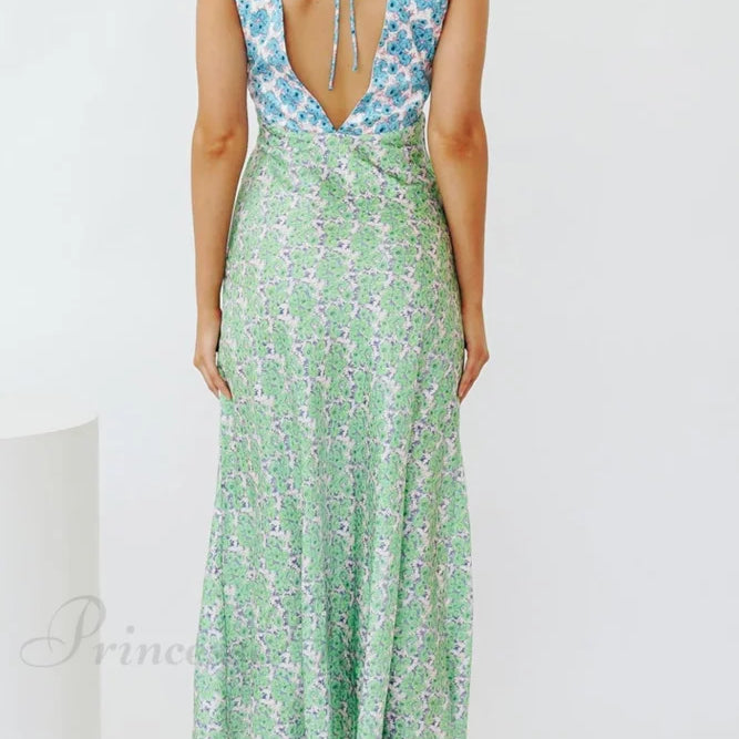 Kjole med blomsterprint, V-hals, kontrastdetaljer og snørebånd i ryggen