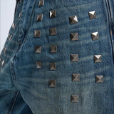 Gotiske baggy jeans med nitter, gotisk streetwear-stil