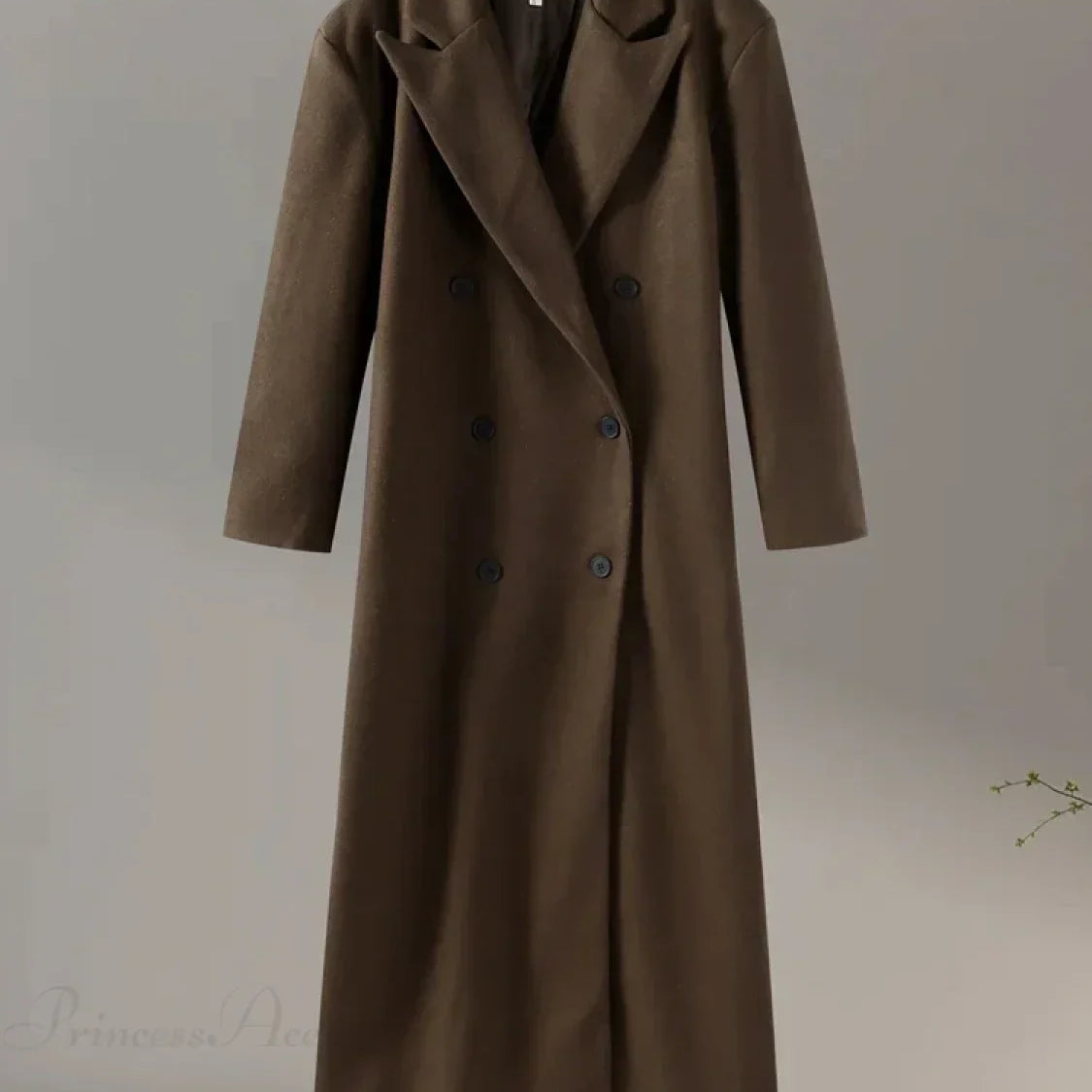 Afslappet grå uldfrakke med knapper i hak