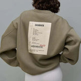 Oversized sweatshirt med rund hals og tryk med tykke ribbede mærker