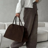 Højtaljede, brune jeans med lige ben