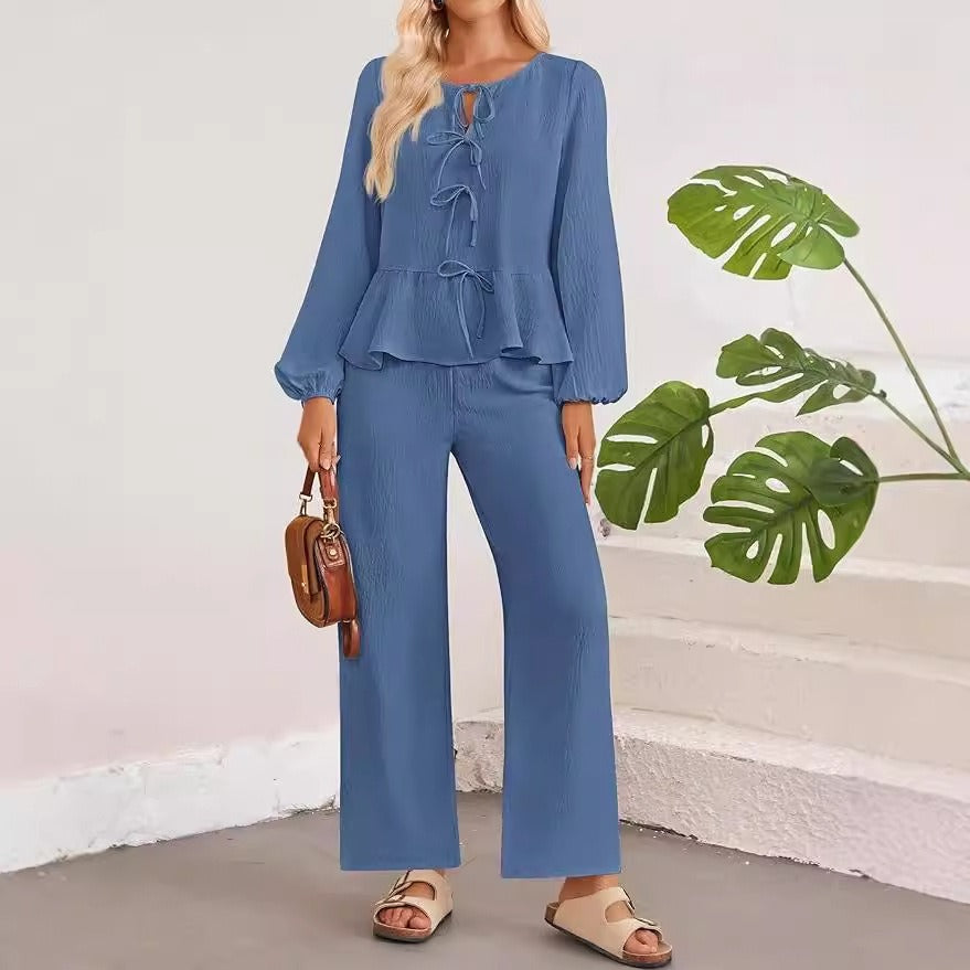 Damesæt – Langærmet top med V-hals og bindedetaljer – Højtaljede bukser med vide ben