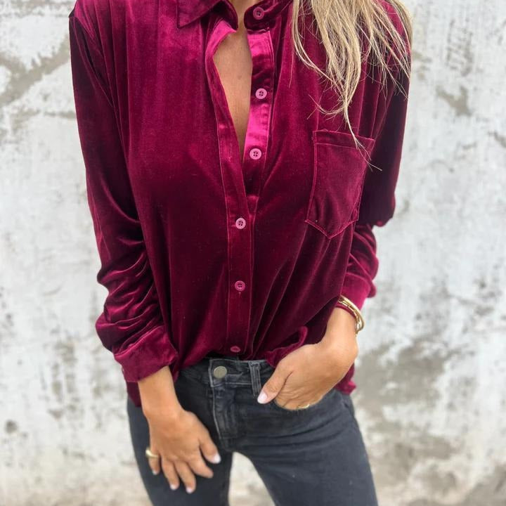 Dameskjorte – Blød fløjl – Afslappet pasform – Klassisk krave – Lange ærmer