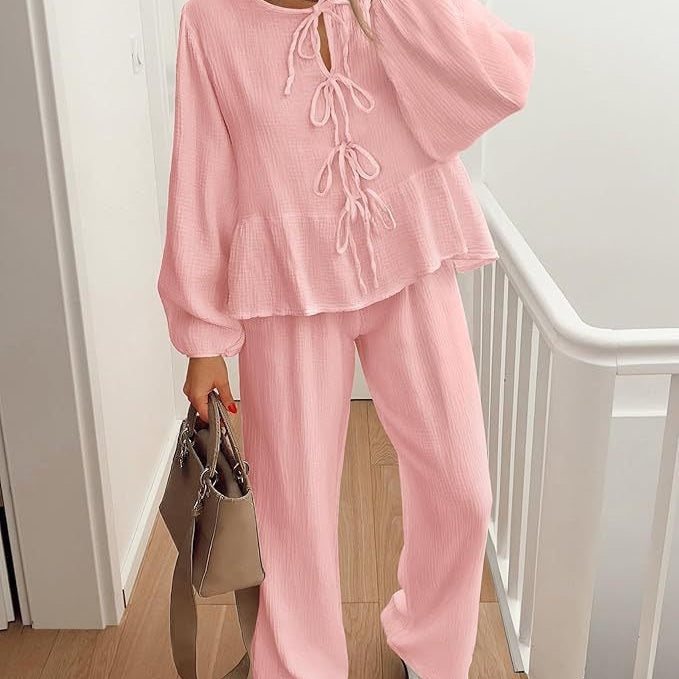 Damesæt – Langærmet top med V-hals og bindedetaljer – Højtaljede bukser med vide ben