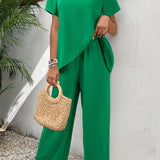 Damesæt i to dele – Let plisseret stof – Asymmetrisk top – Bukser med vide ben