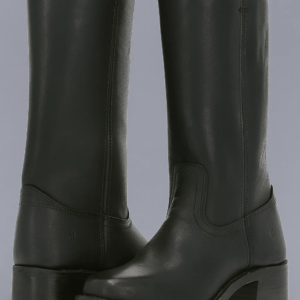 Dame ridestøvler – Glat læder – Blokhæl – Struktureret lægsnit