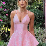 Mini, tætsiddende trapezkjole med dyb halsudskæring i jacquard og V-hals.