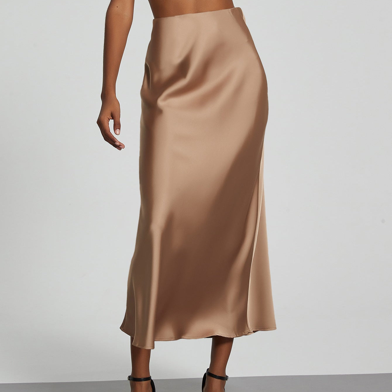 Dame Midi-nederdel - Flagrende satin - Elegant svaj-snit