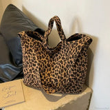 Koreansk tote-taske med leopardprint