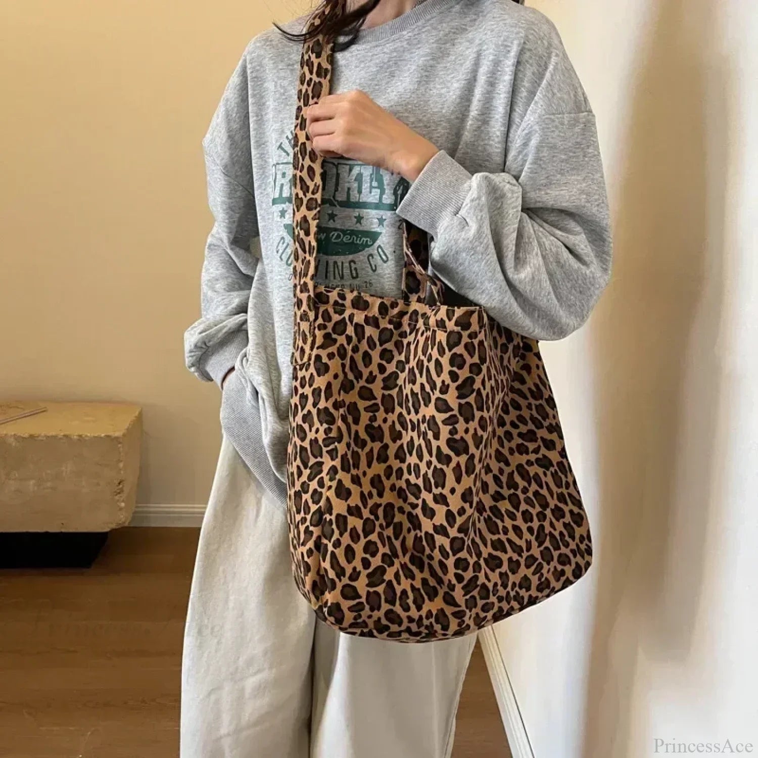 Koreansk tote-taske med leopardprint