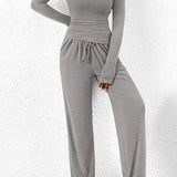 Dame loungesæt – Langærmet top med rund hals – Bukser med brede ben og elastisk talje