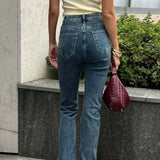 Elegante, smalle, stretchy jeans med lav talje og svajer