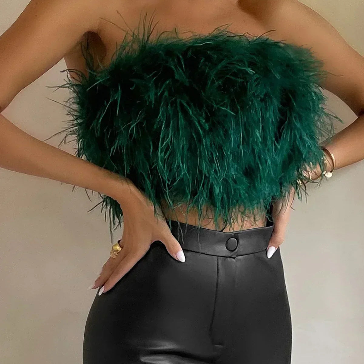 Dame crop top – Stropløs – Fjerdetalje – Elegant, tætsiddende snit