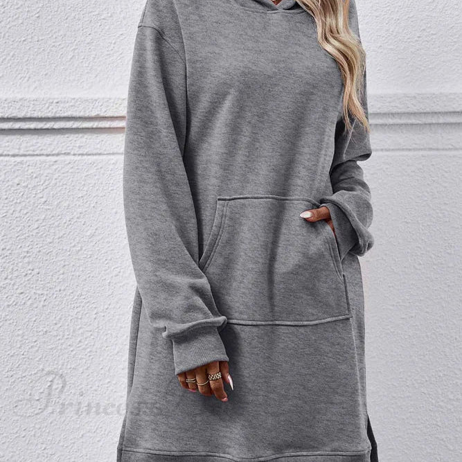 Midikjole med hætte, slids og lomme