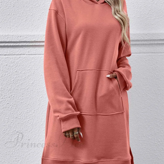 Midikjole med hætte, slids og lomme