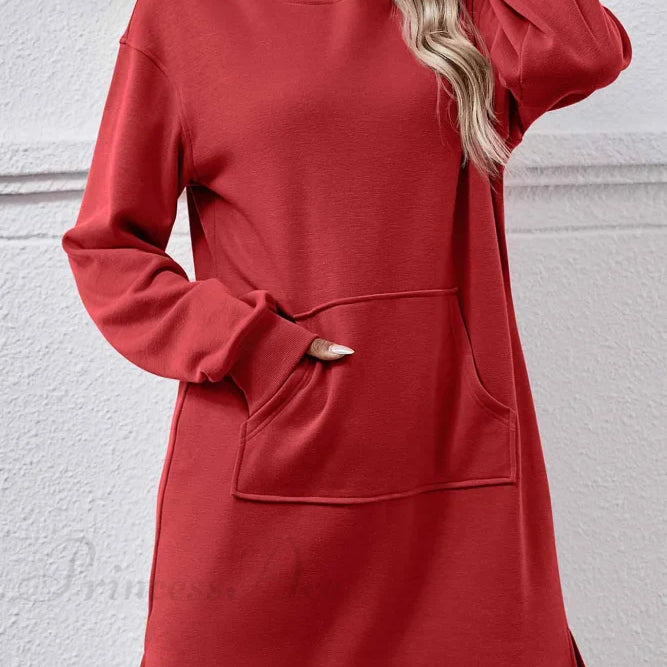 Midikjole med hætte, slids og lomme