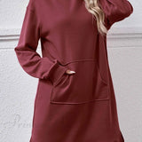 Midikjole med hætte, slids og lomme