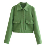 Kort damejakke – Uld – Tætsiddende snit – Knaplukning foran – Utility-stil