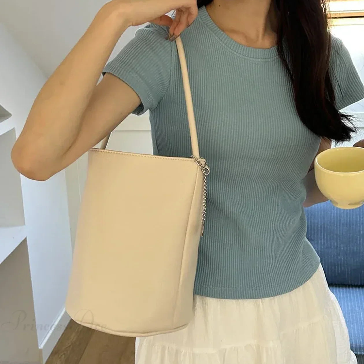 Retro bucket-skuldertaske i blødt læder