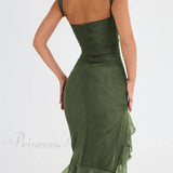 Asymmetrisk ærmeløs midikjole med flæser og rynker, ideel til sommer