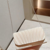 Plisseret satin-bryllupsaftenclutch udsmykket med rhinsten