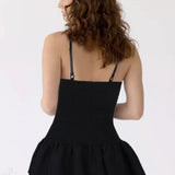 Sexet bodycon minikjole med tynde broderede stropper