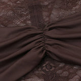 Sexet, gennemsigtig blondekjole med lange ærmer og bodycon-print