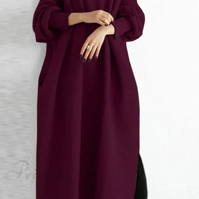 Sweatshirtkjole med rund hals og slids