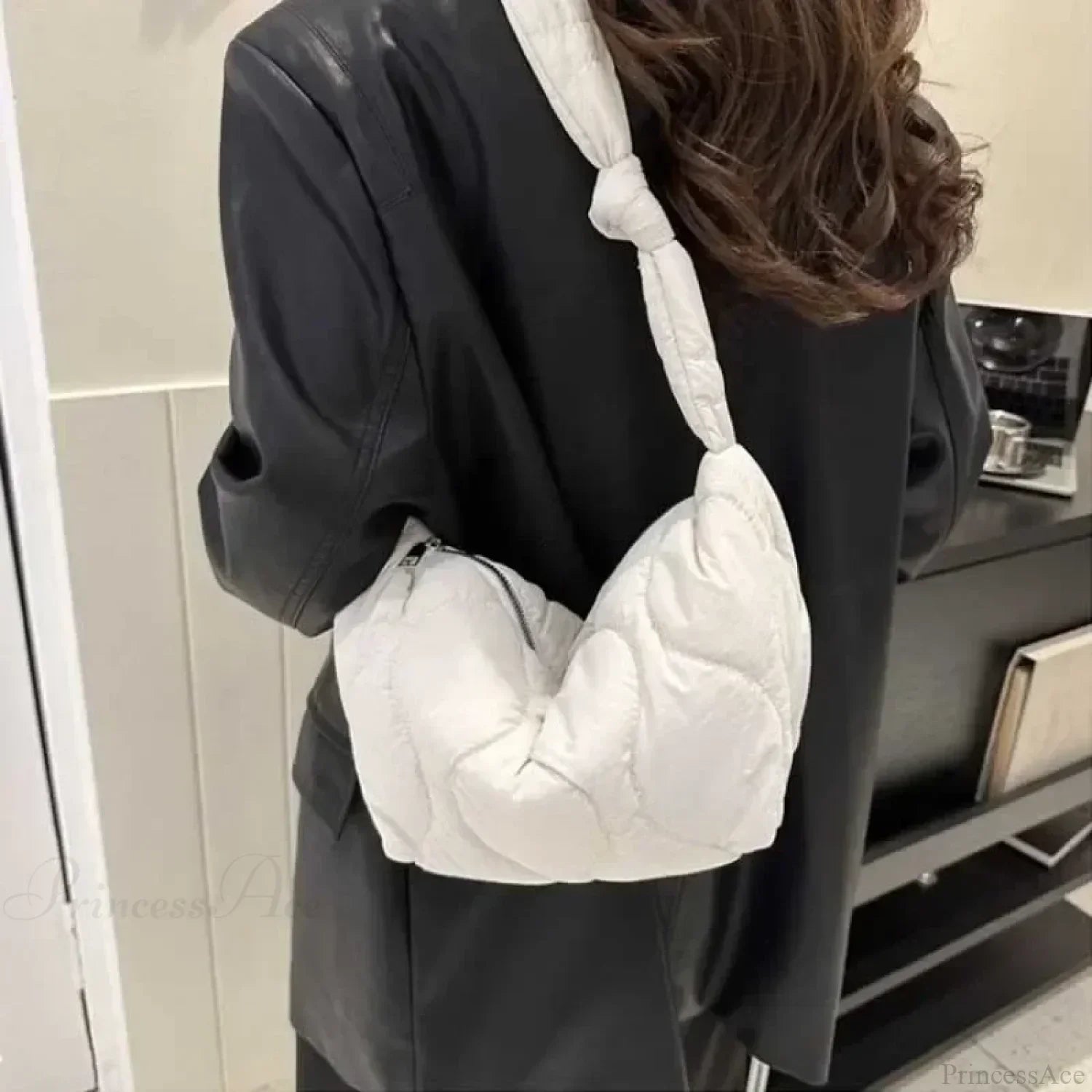 Quiltet skuldertaske i blød bomuld