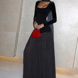 Prikket trapez maxikjole med firkantet halsudskæring