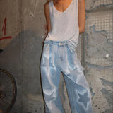 Jeans med stjerneprint, løs og lige pasform, justerbar talje