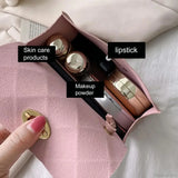 Tekstureret crossbody-taske i imiteret læder med lang skulderrem