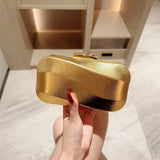 Tekstureret firkantet aftenclutch til bryllup