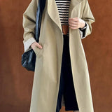 Trenchcoat med brede revers, løstsiddende overfrakke