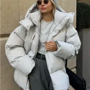 Elegant, komfortabel og funktionel hættejakke til kvinder