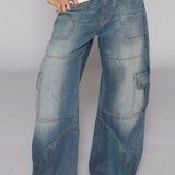 Brede, falmede jeans med sporty talje
