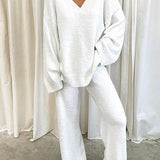 Dame loungewear-sæt – Blød strik – Langærmet top med V-hals – Bukser med lige ben