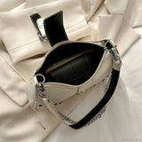 Y2K-stil skuldertaske med kæde