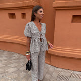 Sommersæt i to dele - Komfortabelt og trendy